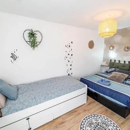 Appart 2 Parking Sur Place Gratuit Apartment *